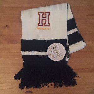 Harry Potter ⚡️ Hogwarts Scarf — NWT
